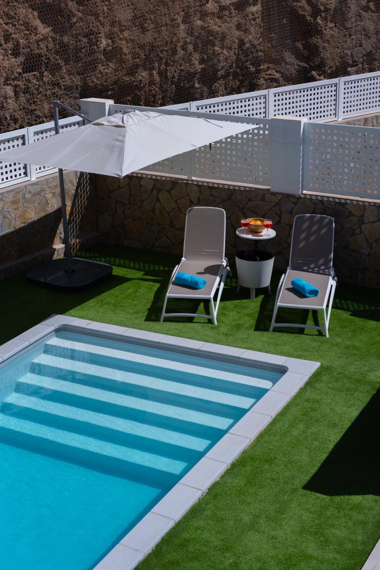 Malibu Mogan Secret Pool Villa - Piscina Privada Y Climatizada - Exclusive Heated Pool Ла-Плая-де-Тауро Экстерьер фото