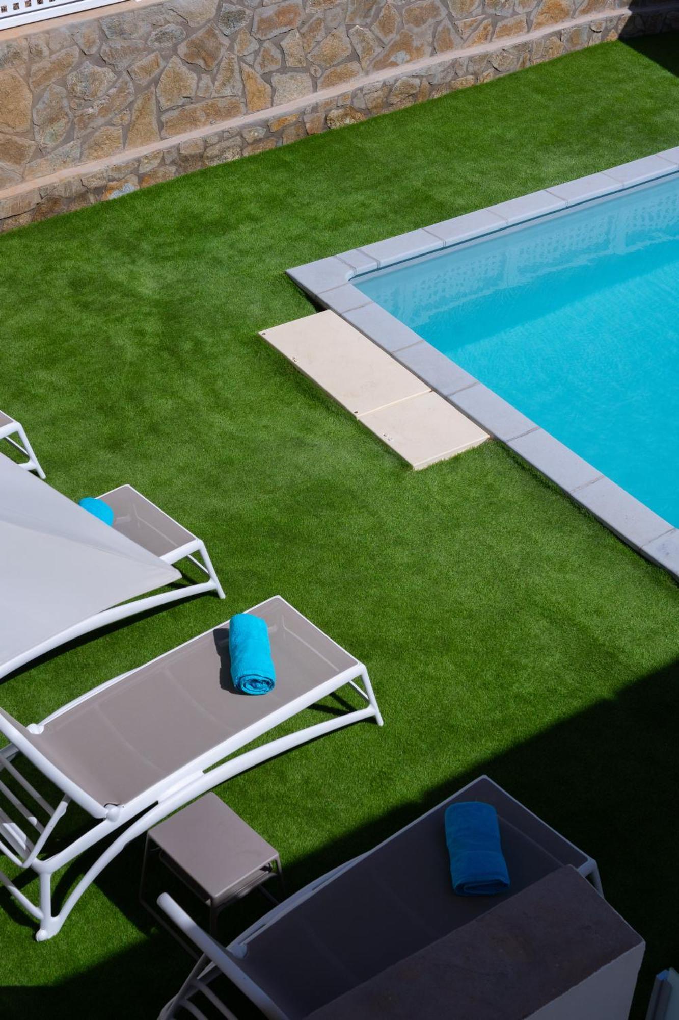 Malibu Mogan Secret Pool Villa - Piscina Privada Y Climatizada - Exclusive Heated Pool Ла-Плая-де-Тауро Экстерьер фото